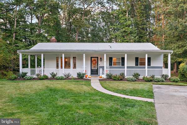 1.55 Acres of Residential Land with Home for Sale in Annapolis, Maryland