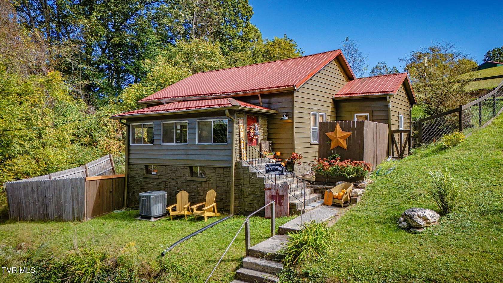 1.73 Acres of Residential Land with Home for Sale in Jonesville, Virginia