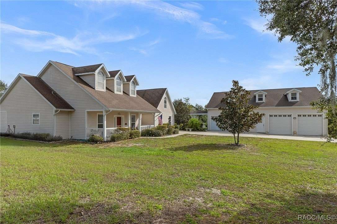 2.5 Acres of Residential Land with Home for Sale in Crystal River, Florida