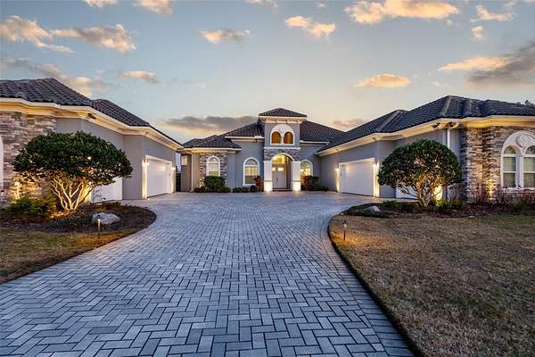 3 Acres of Residential Land with Home for Lease in Thonotosassa, Florida