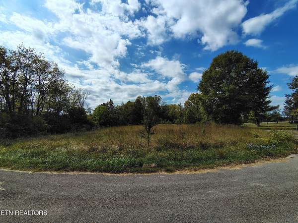 0.94 Acres of Residential Land for Sale in Knoxville, Tennessee