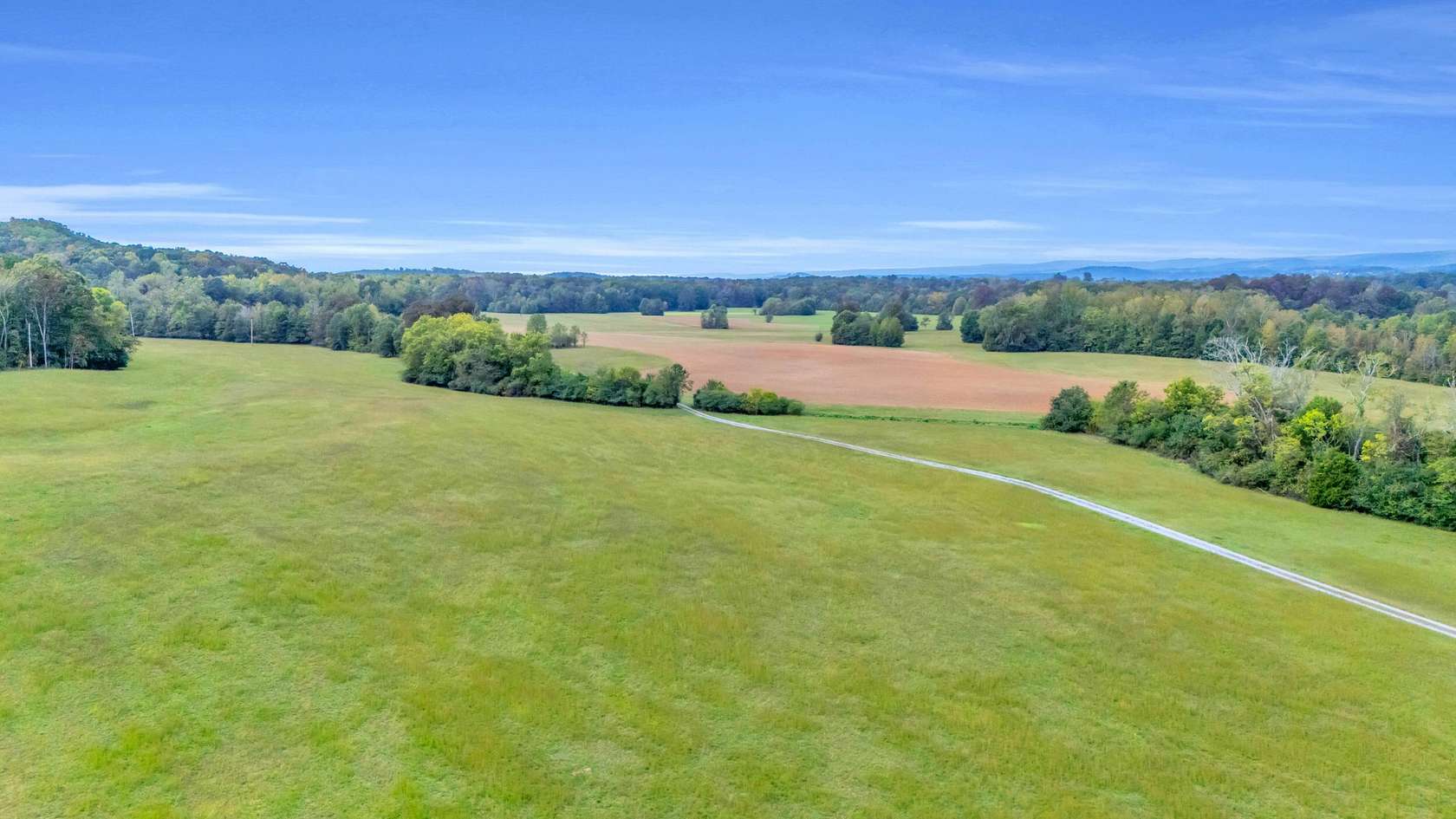 950 Acres of Recreational Land & Farm for Sale in Dayton, Tennessee