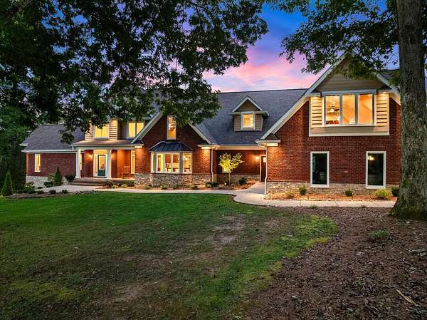 19.3 Acres of Land with Home for Sale in Spring Hill, Tennessee