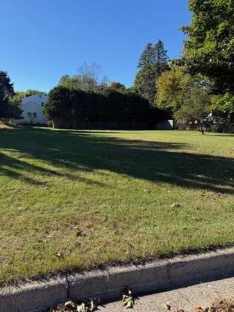 0.33 Acres of Residential Land for Sale in Kalamazoo, Michigan