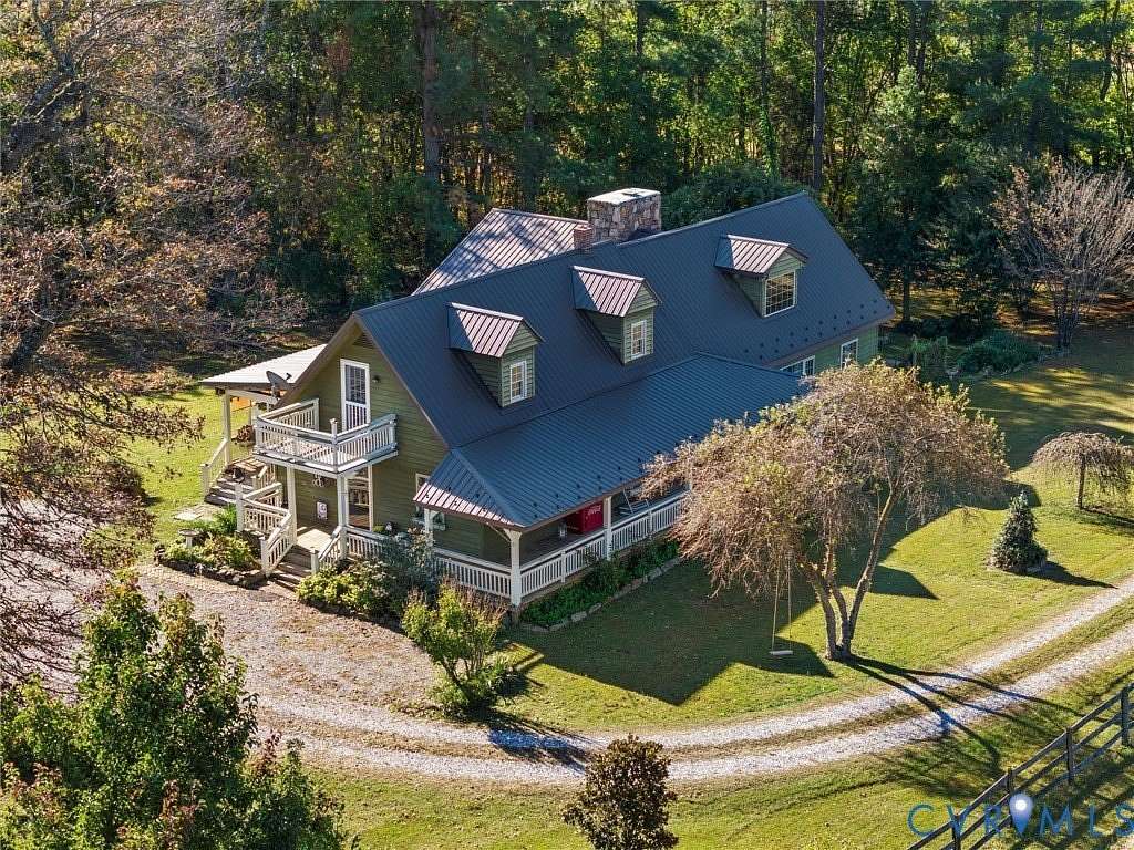 21 Acres of Agricultural Land with Home for Sale in Dillwyn, Virginia