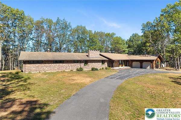 2.6 Acres of Residential Land with Home for Sale in Mahoning Township, Pennsylvania