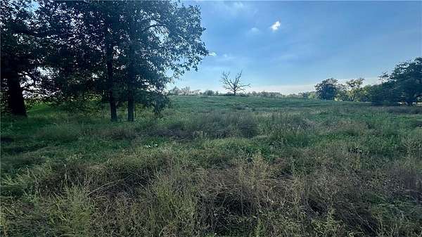 1.55 Acres of Residential Land for Sale in Tontitown, Arkansas