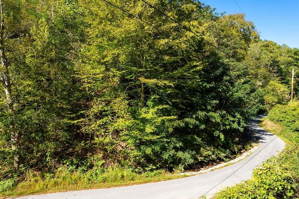 10.9 Acres of Recreational Land for Sale in Marrowbone, Kentucky