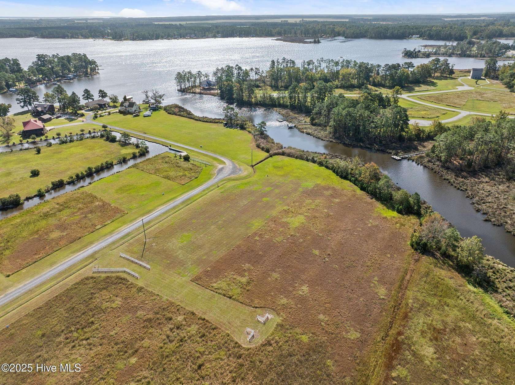 1.18 Acres of Residential Land for Sale in Pinetown, North Carolina