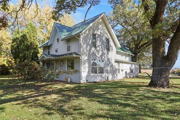 3.68 Acres of Residential Land with Home for Sale in Anamosa, Iowa