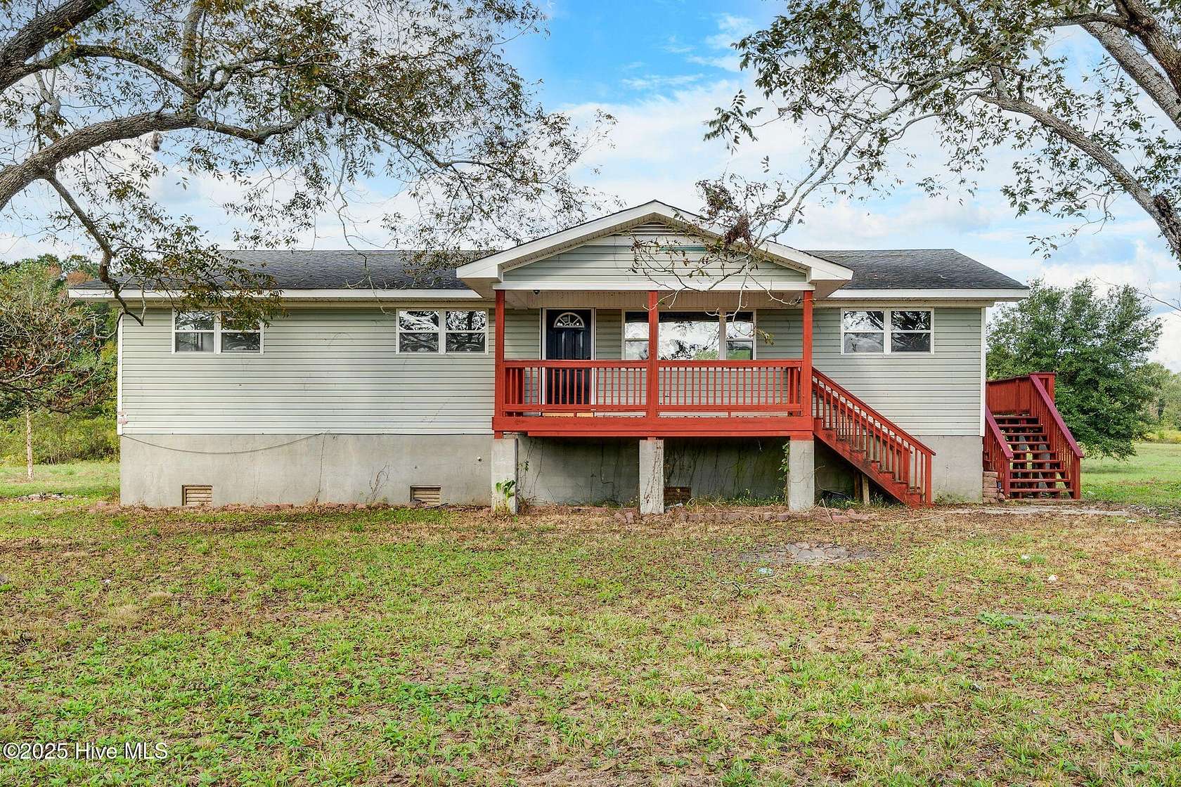 2.8 Acres of Residential Land with Home for Sale in Burgaw, North Carolina