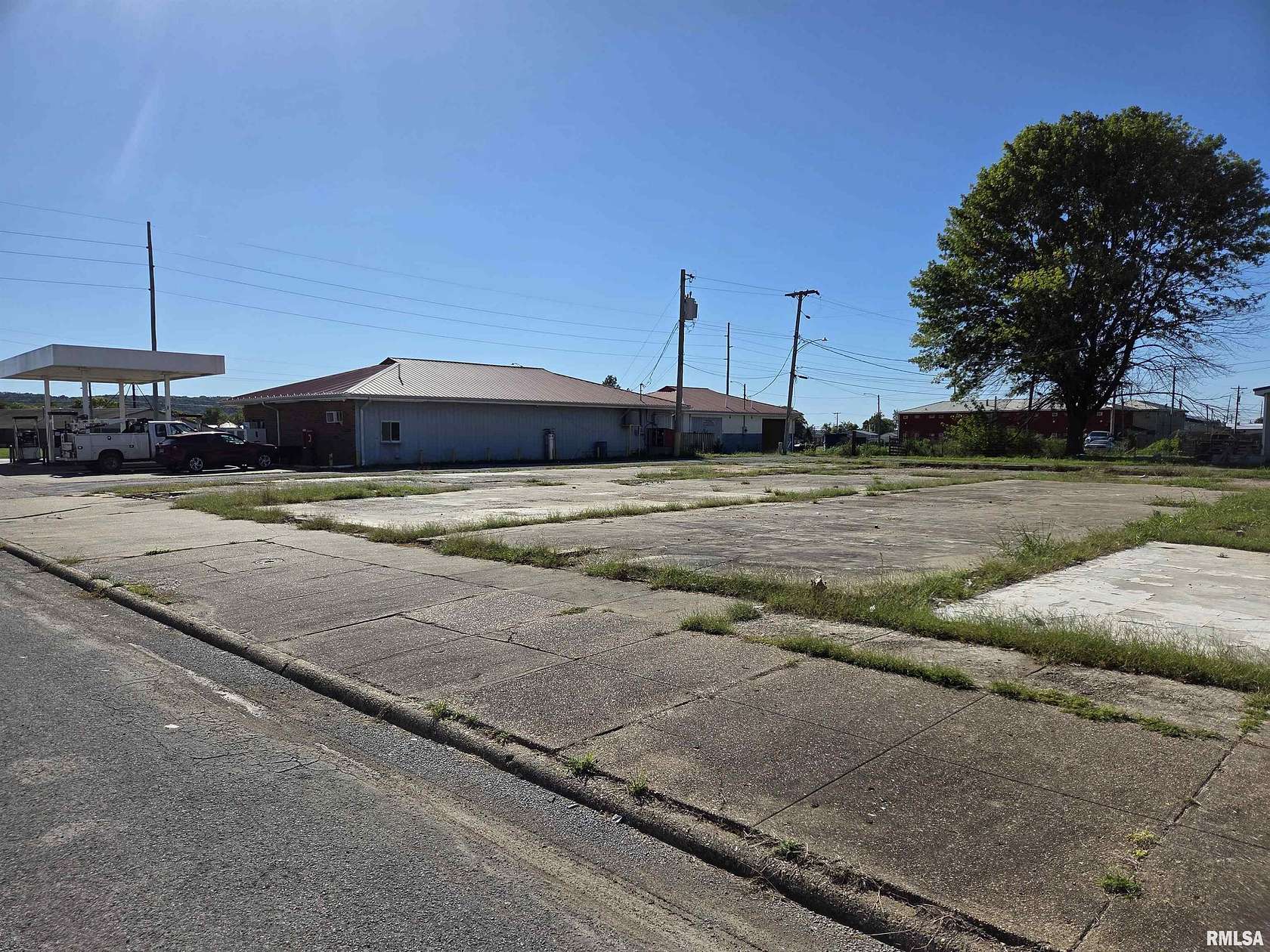 Commercial Land for Sale in Shawneetown, Illinois