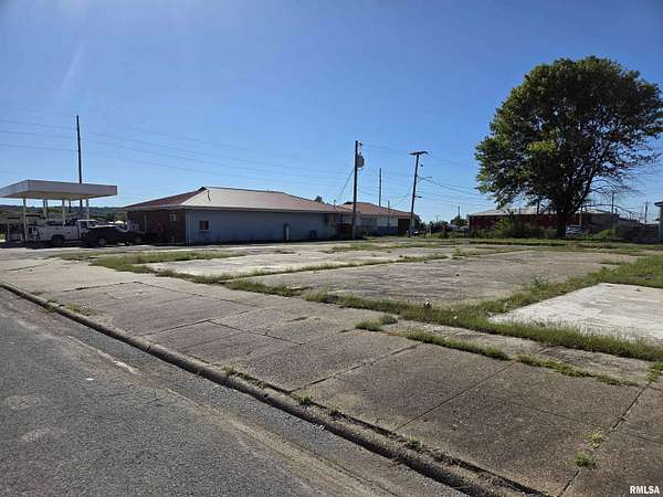 Commercial Land for Sale in Shawneetown, Illinois