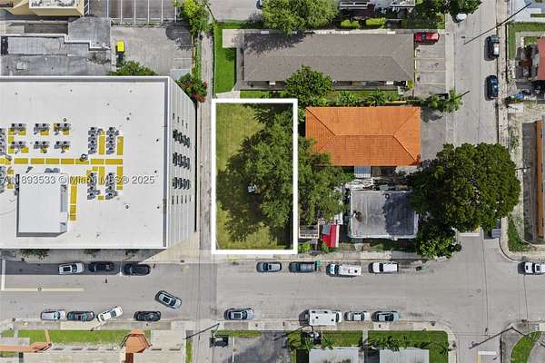 0.1 Acres of Land for Sale in Miami, Florida