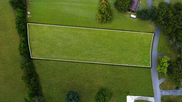 0.91 Acres of Residential Land for Sale in Dickson, Tennessee