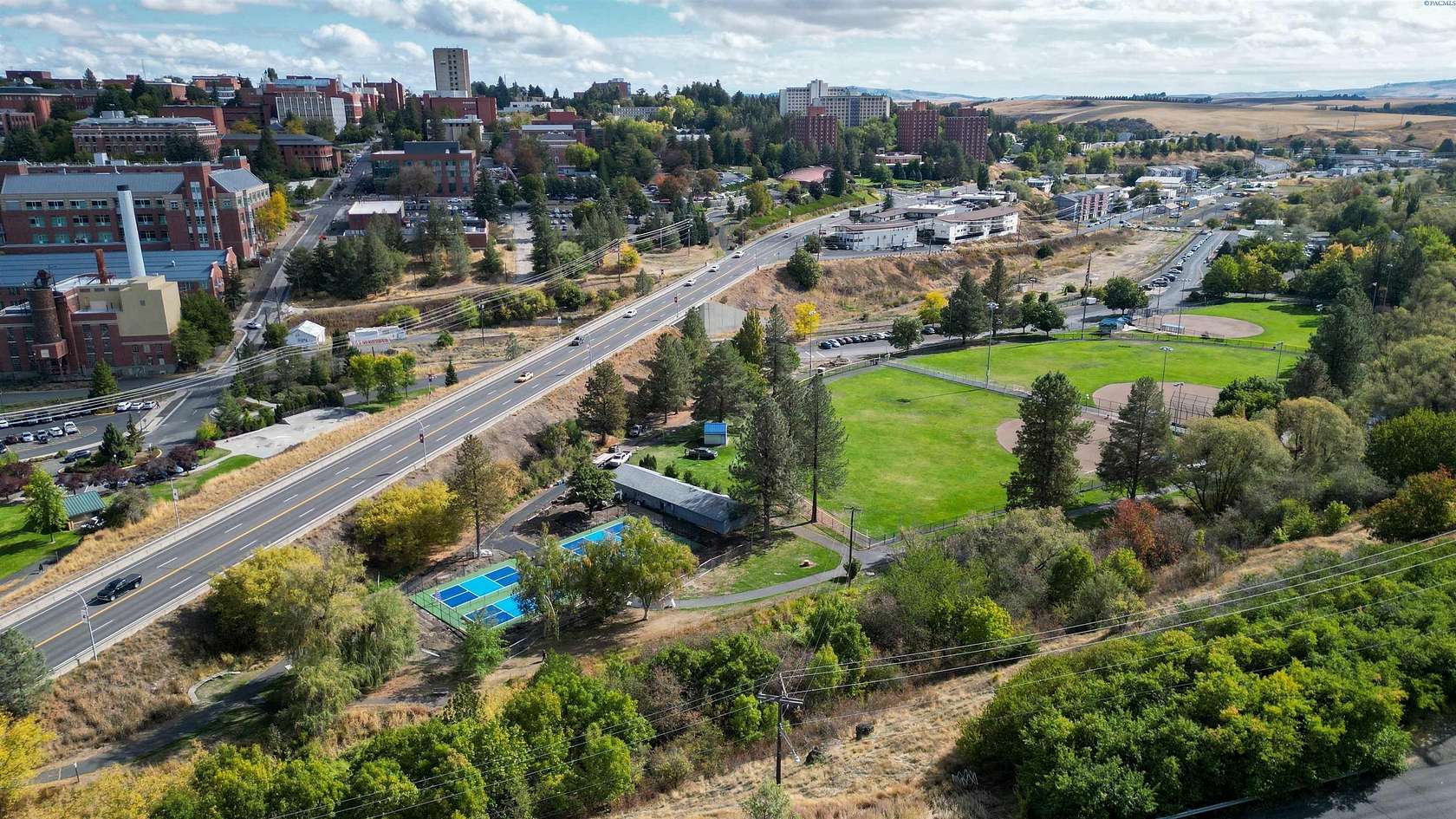 0.24 Acres of Residential Land for Sale in Pullman, Washington