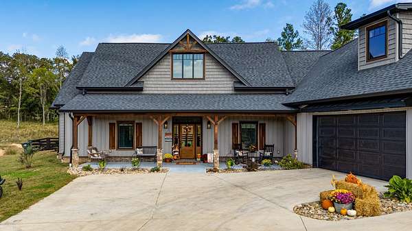 15.1 Acres of Land with Home for Sale in Oldfort, Tennessee