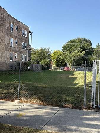 0.2 Acres of Land for Sale in Chicago, Illinois