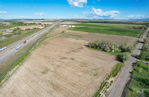 61.8 Acres of Improved Mixed-Use Land for Auction in Ontario, Oregon