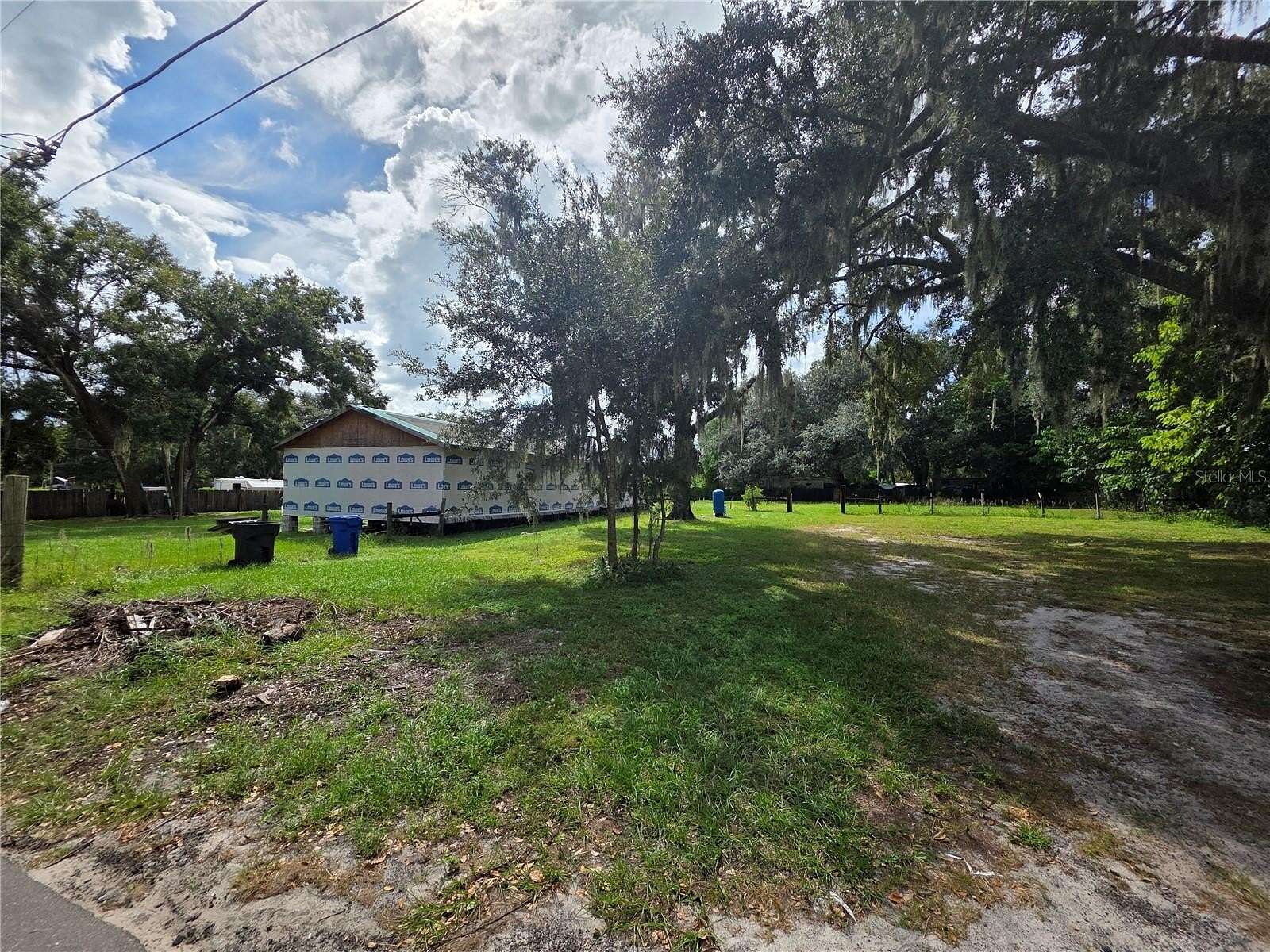 0.99 Acres of Residential Land for Sale in Plant City, Florida