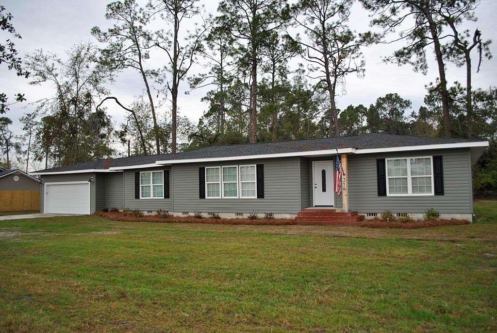 2 Acres of Residential Land with Home for Sale in Homerville, Georgia