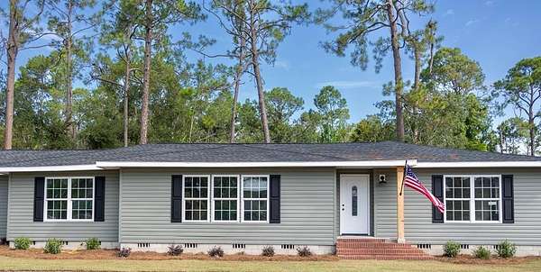 2 Acres of Residential Land with Home for Sale in Homerville, Georgia