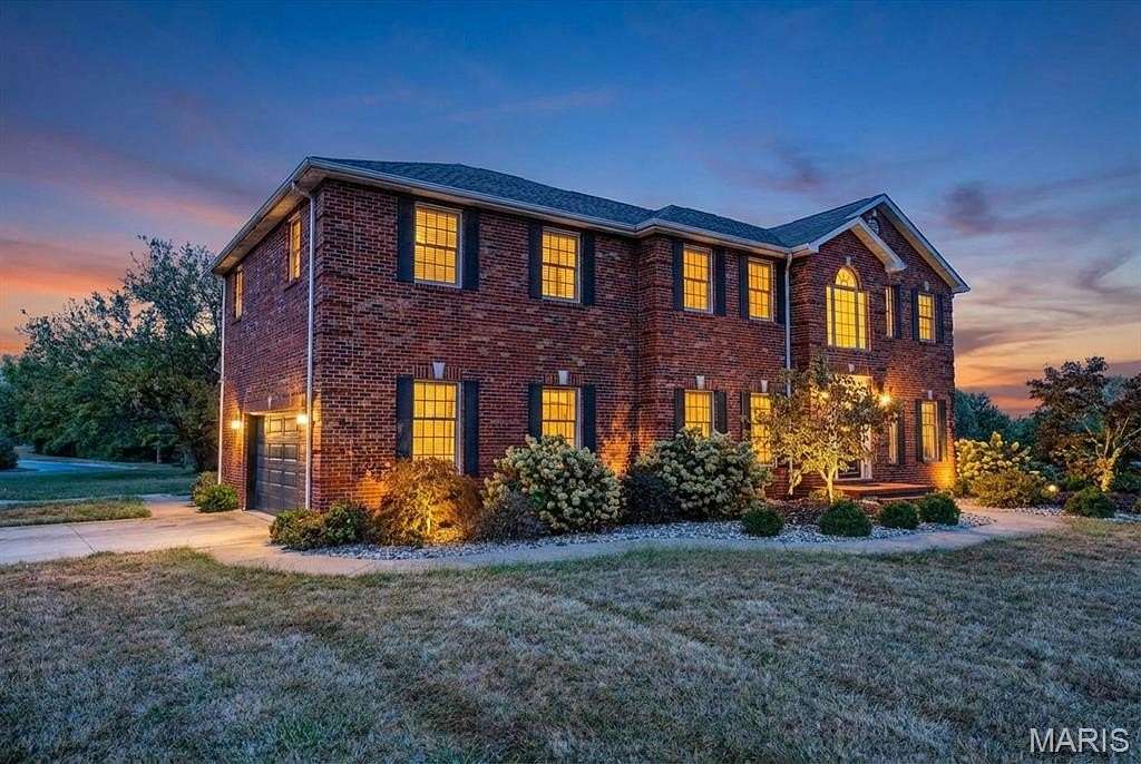 2.15 Acres of Residential Land with Home for Sale in Millstadt, Illinois