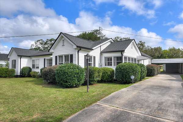 2.24 Acres of Residential Land with Home for Sale in Edgefield, South Carolina