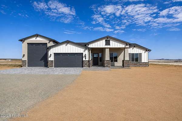 6 Acres of Land with Home for Sale in Prescott Valley, Arizona