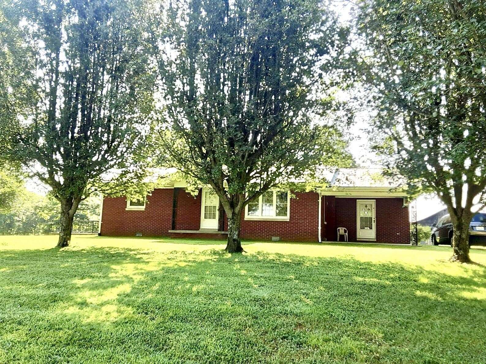 2.5 Acres of Land with Home for Sale in Nancy, Kentucky