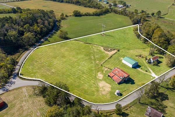 8.65 Acres of Land for Sale in Williamsport, Tennessee