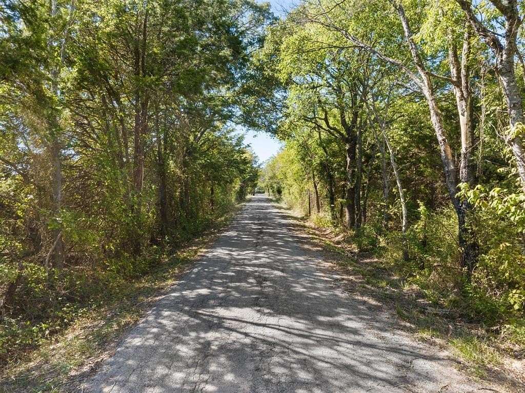 1.5 Acres of Residential Land for Sale in Caddo Mills, Texas