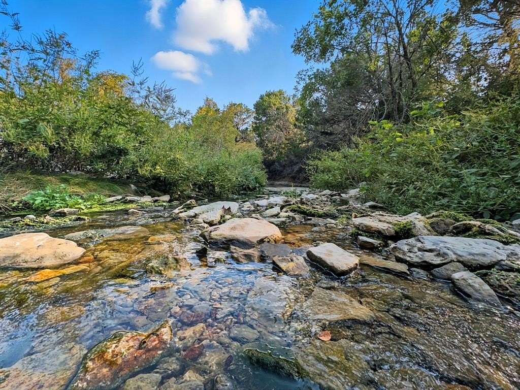 184 Acres of Recreational Land & Farm for Sale in Hamilton, Texas