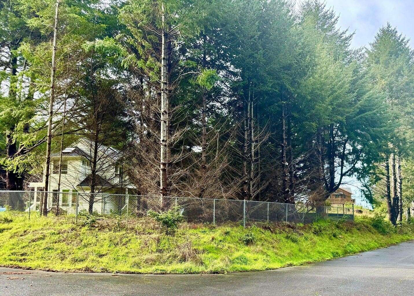 0.11 Acres of Residential Land for Sale in Shelter Cove, California