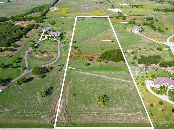 10 Acres of Land for Sale in Justin, Texas