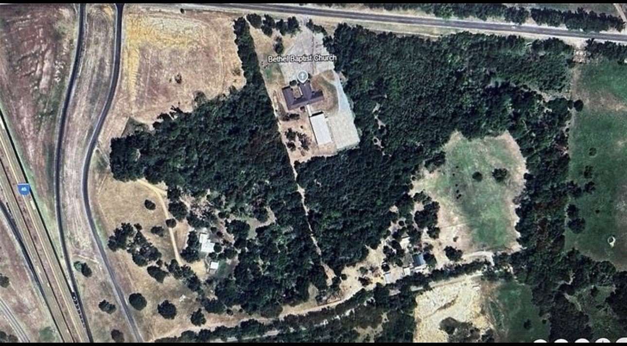 18.4 Acres of Commercial Land for Sale in Buffalo, Texas