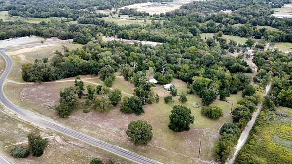 18.4 Acres of Commercial Land for Sale in Buffalo, Texas
