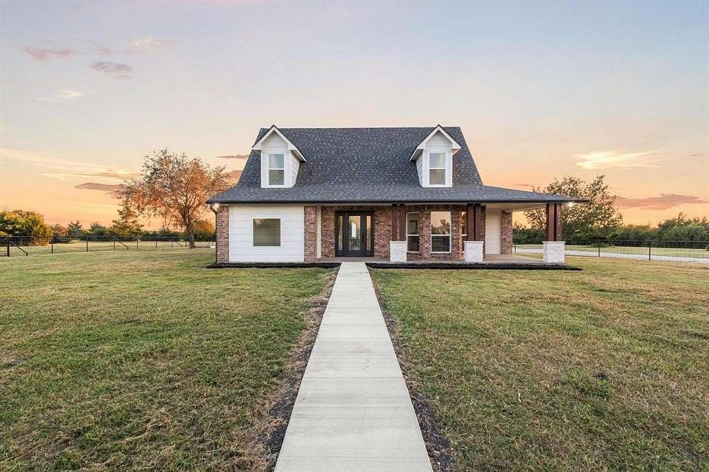 10 Acres of Land with Home for Sale in Leonard, Texas