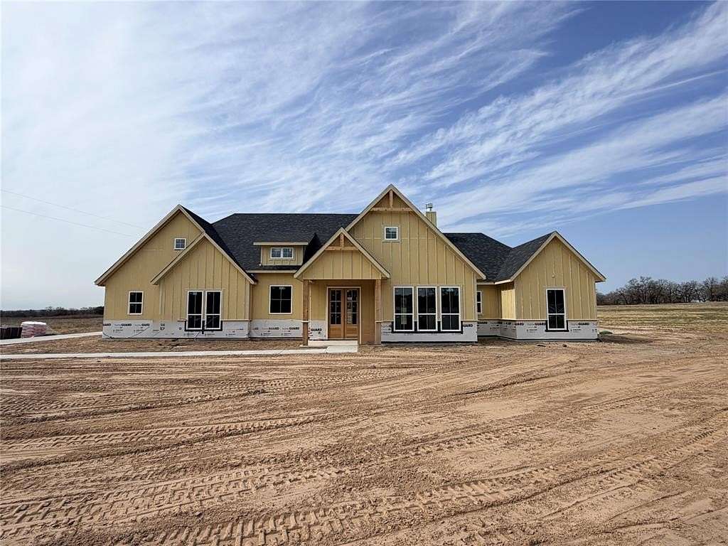 2 Acres of Land with Home for Sale in Granbury, Texas