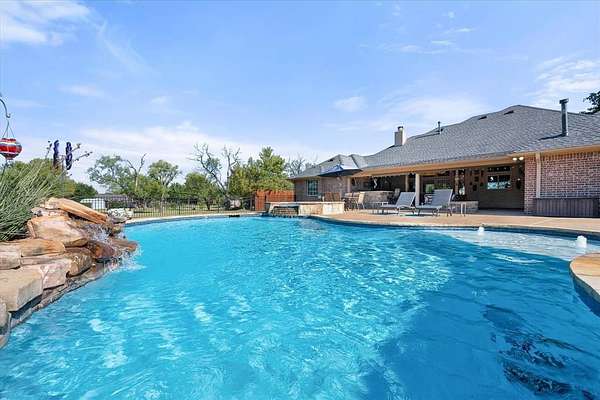 1.54 Acres of Residential Land with Home for Sale in Burleson, Texas