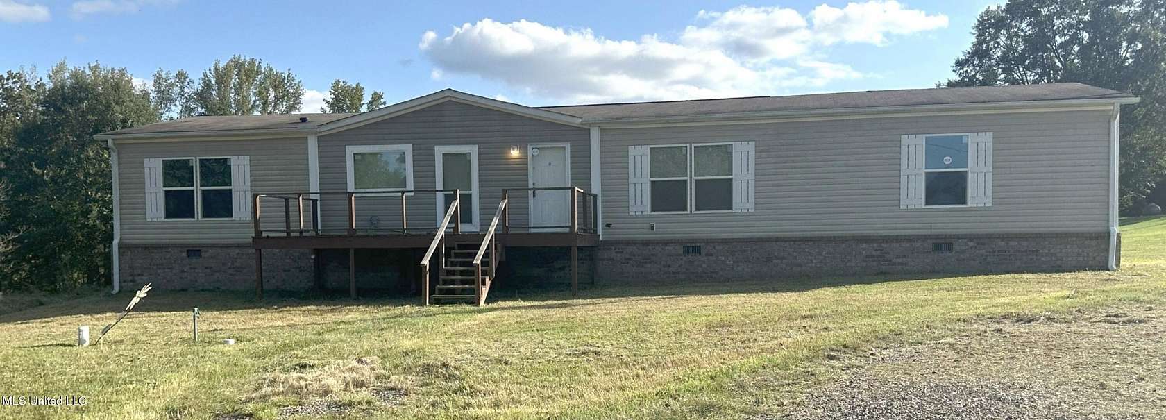 1.84 Acres of Residential Land with Home for Sale in Hernando, Mississippi