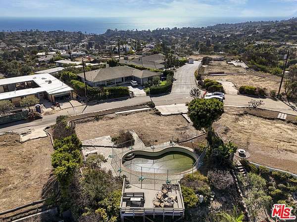 0.29 Acres of Land for Sale in Pacific Palisades, California