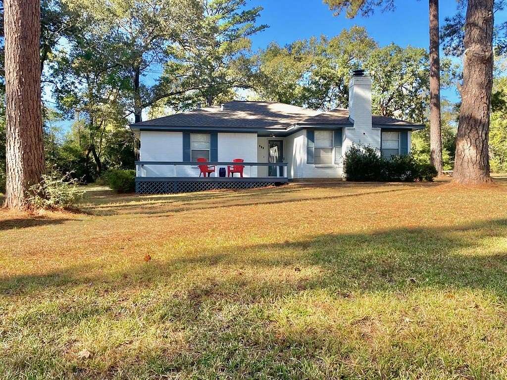 1.8 Acres of Land with Home for Sale in Grapeland, Texas