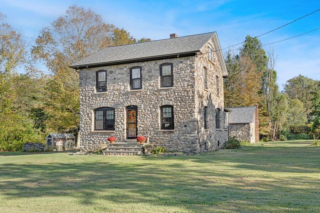 3.77 Acres of Residential Land with Home for Sale in Chester, Connecticut