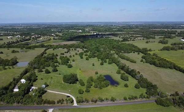 52.8 Acres of Recreational Land & Farm for Sale in Farmersville, Texas