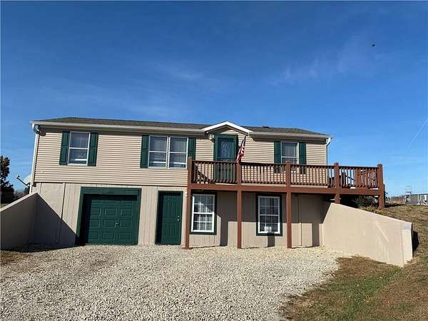 5 Acres of Residential Land with Home for Sale in Centerview, Missouri