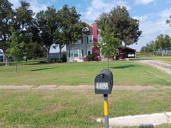 5 Acres of Residential Land with Home for Sale in Iowa Park, Texas