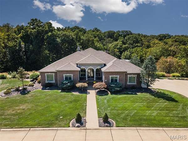 2.3 Acres of Residential Land with Home for Sale in Godfrey, Illinois