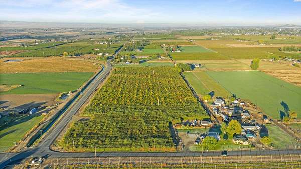 19.6 Acres of Agricultural Land for Sale in Grandview, Washington