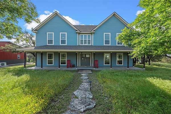 15 Acres of Land with Home for Sale in Clifton, Texas